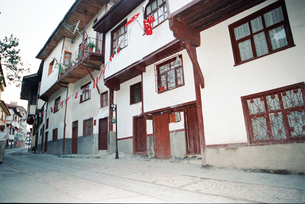 Halit Sokağı (Sulusokak)